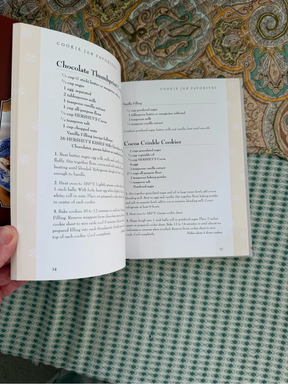 Vintage y2k HERSHEY’S CLASSIC RECIPES 2000 Cookbook Cook Book
